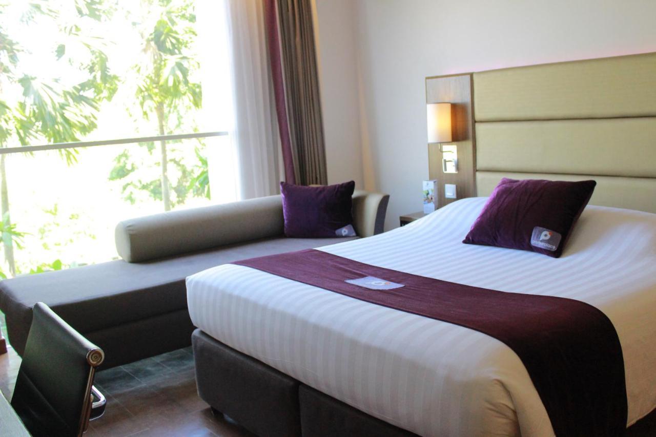 พรีเมียร์ เพลซ สุราบายาแอร์พอร์ต Hotel ซิโดอาร์โจ ภายนอก รูปภาพ