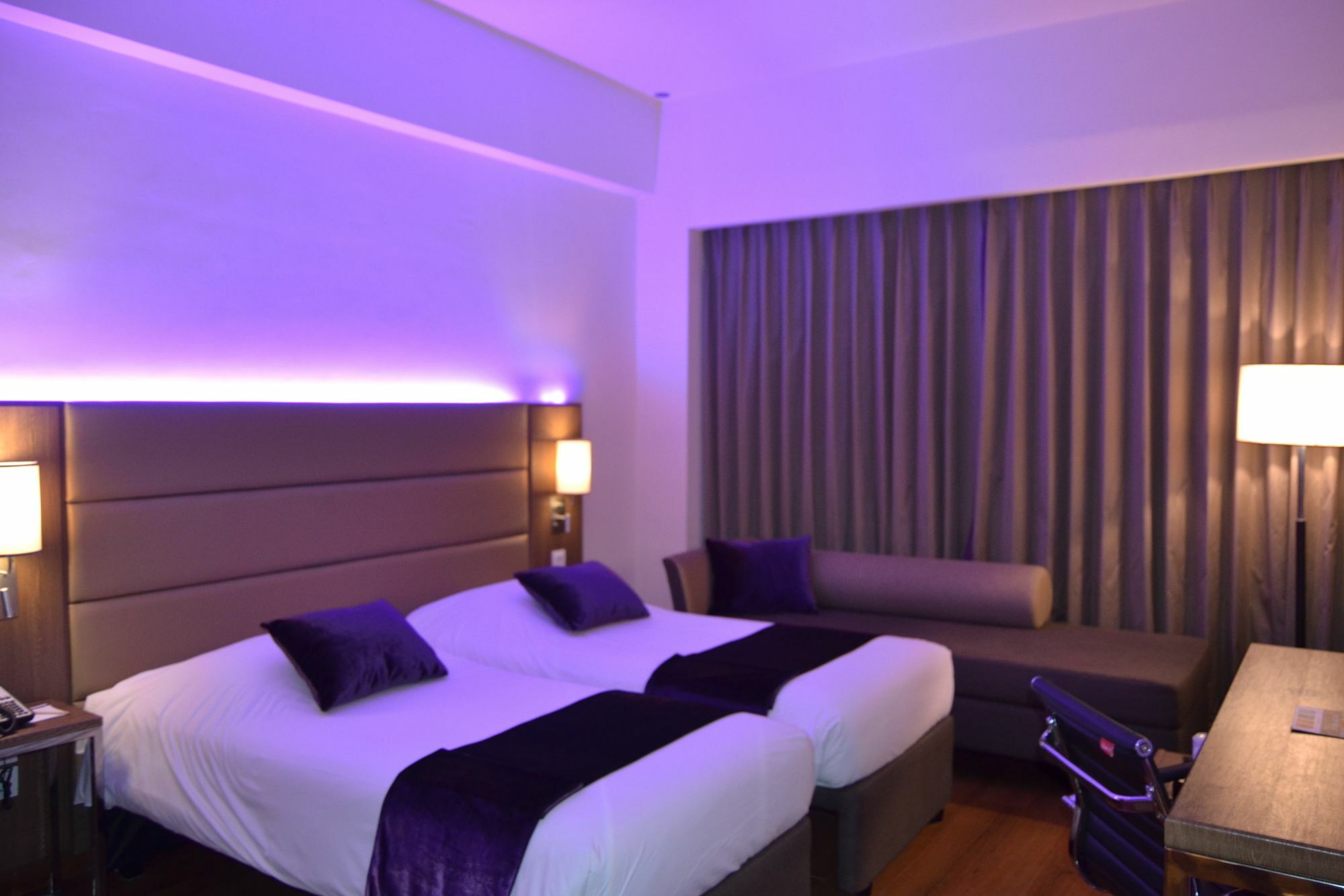 พรีเมียร์ เพลซ สุราบายาแอร์พอร์ต Hotel ซิโดอาร์โจ ภายนอก รูปภาพ