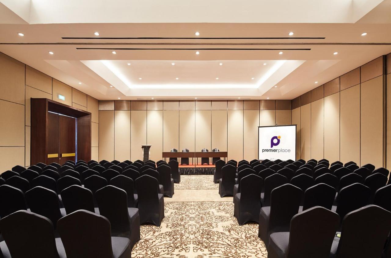 พรีเมียร์ เพลซ สุราบายาแอร์พอร์ต Hotel ซิโดอาร์โจ ภายนอก รูปภาพ